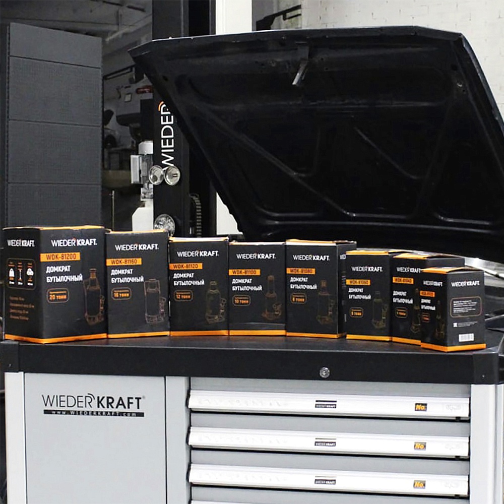 Домкрат бутылочный WDK-81200